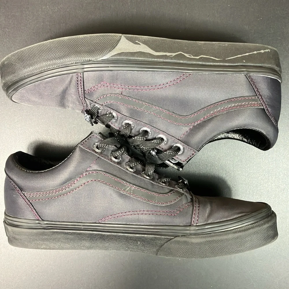 Vans x Harry Potter Deathly Hallows Off the Wall Sneaker Shoes Men 6 / Women 7.5